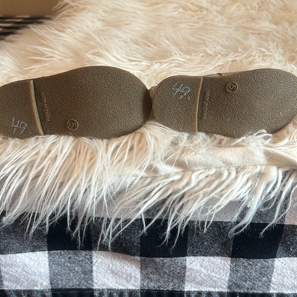 Little girls boots - Picture 2 of 4